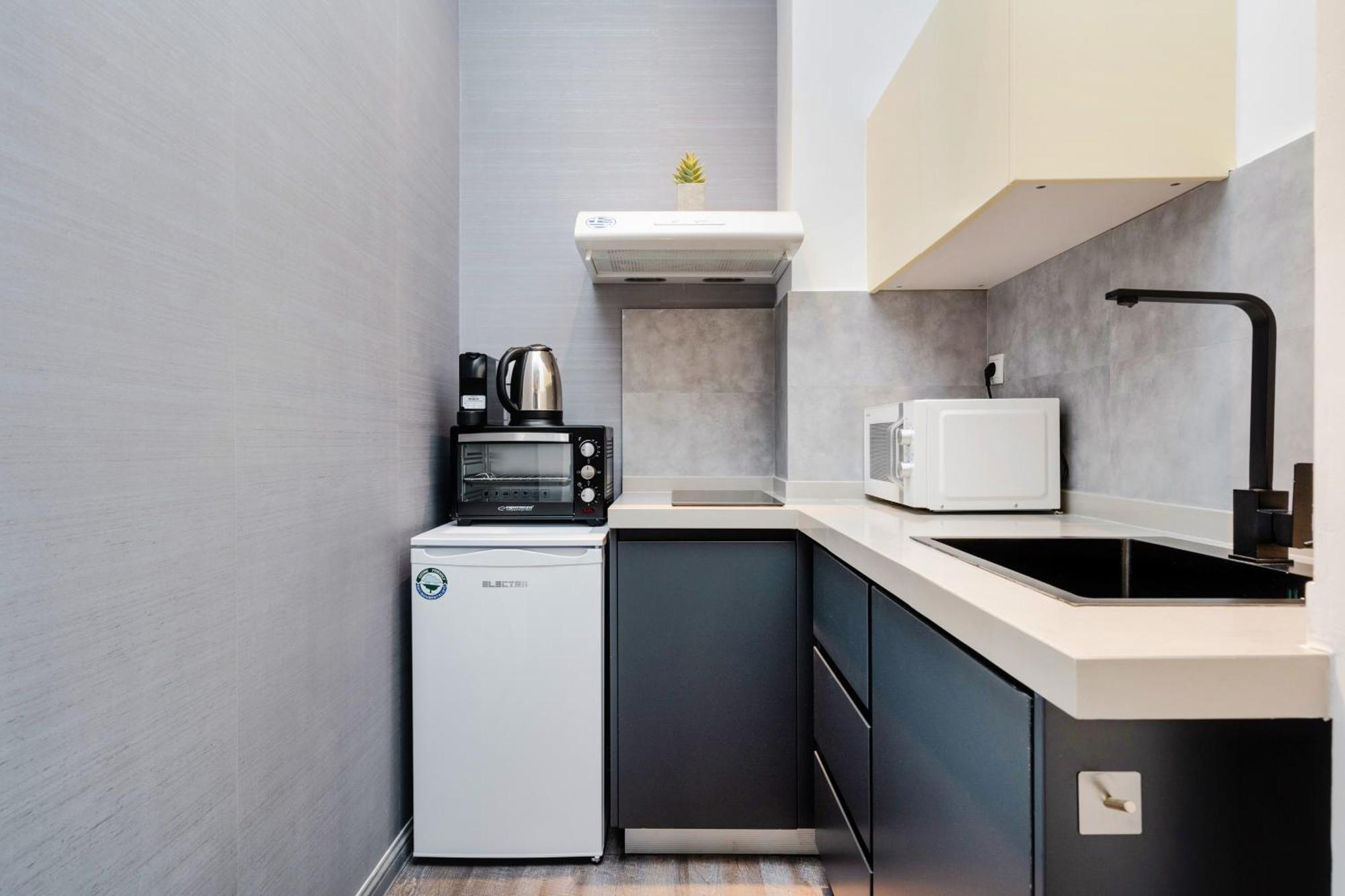 Kula Apartments City Center Exarchia Atene Esterno foto