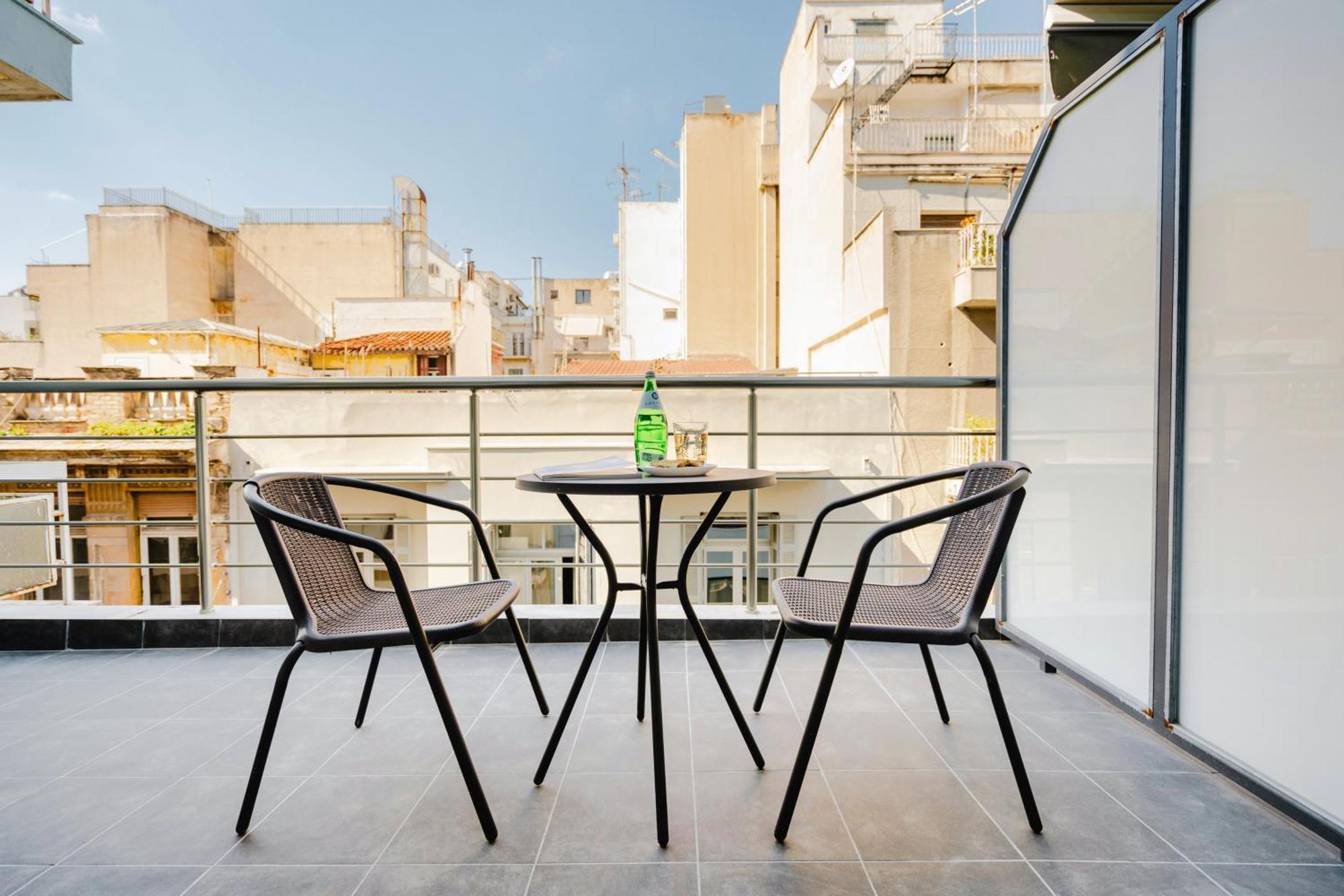 Kula Apartments City Center Exarchia Atene Esterno foto