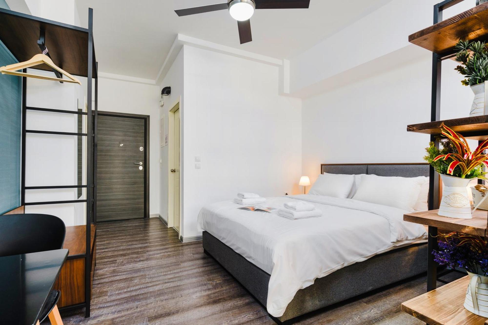Kula Apartments City Center Exarchia Atene Esterno foto
